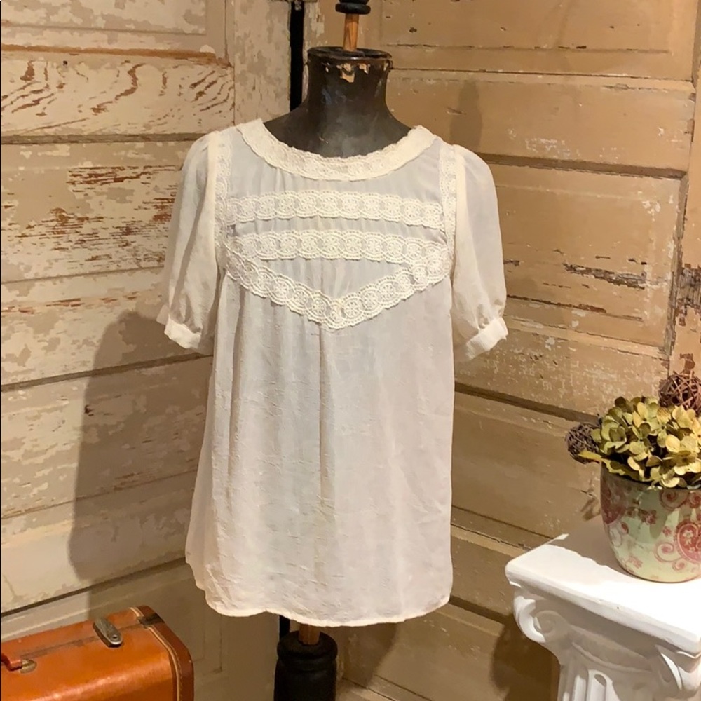 Criss Cross Vintage style blouse